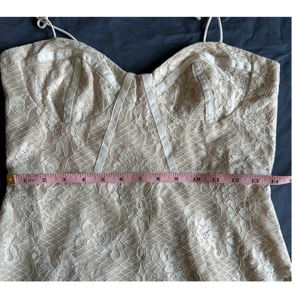 Superdown White Lace and Nude Mini Dress, Bustier/Corset style, size Medium - Picture 4 of 6